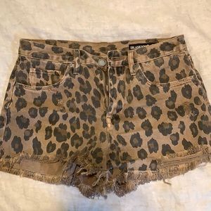 BlankNYC leopard Print denim shorts